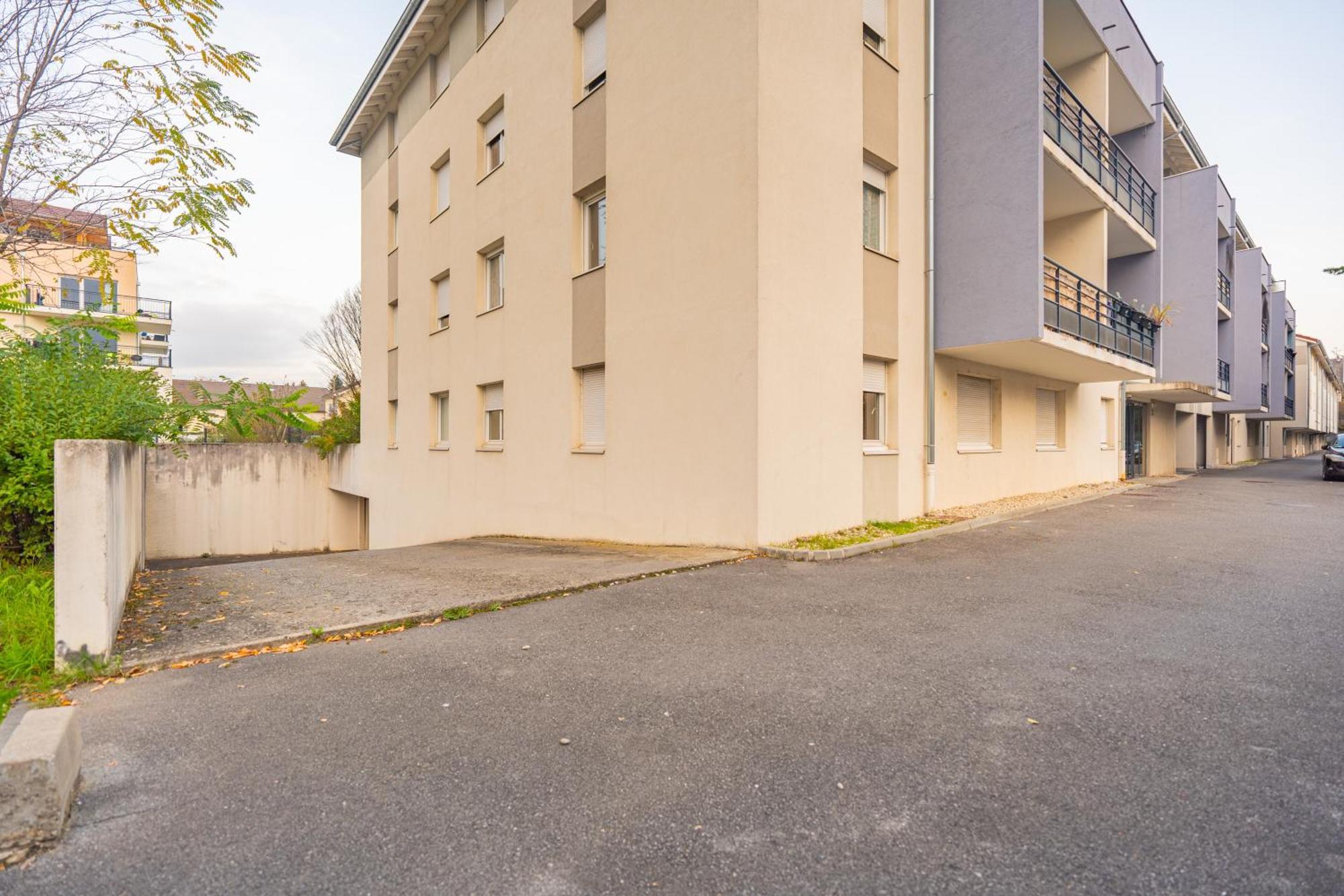Appartement Tout Equipe A 3 Min Gare Annemasse - Ideal Famille Ou Pro - Parking Inclus Ville-la-Grand Exterior photo